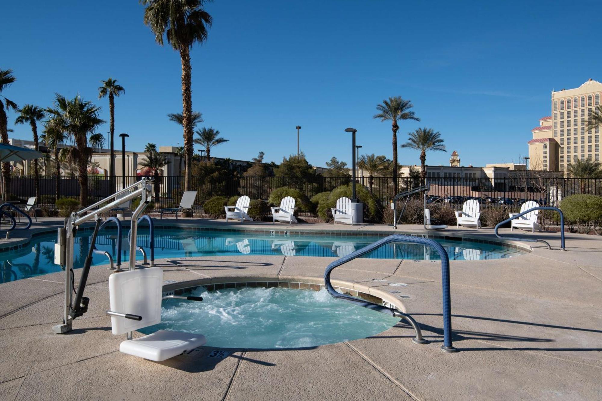 Hampton Inn & Suites Las Vegas-Henderson Exteriör bild